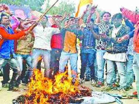 Bajrang Dal blew the mannequin
